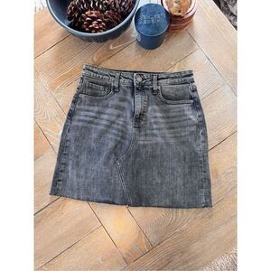 Banana republic black denim skirt size 2 tall